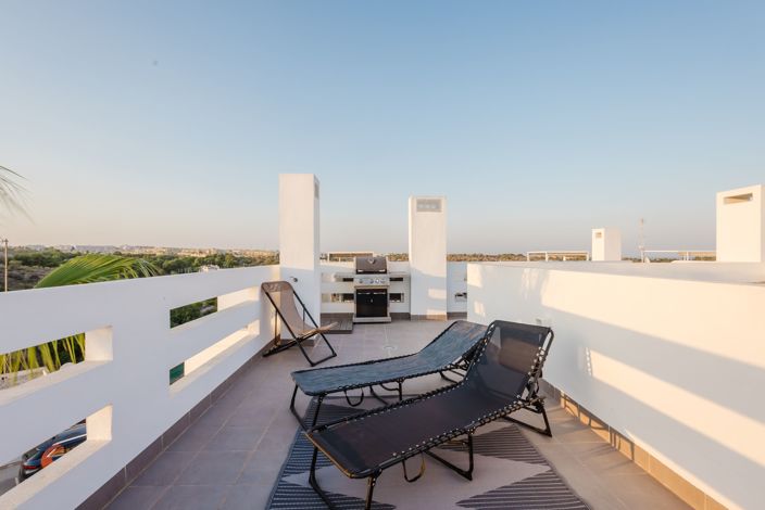 Image No.31-2 Bed Apartment for sale