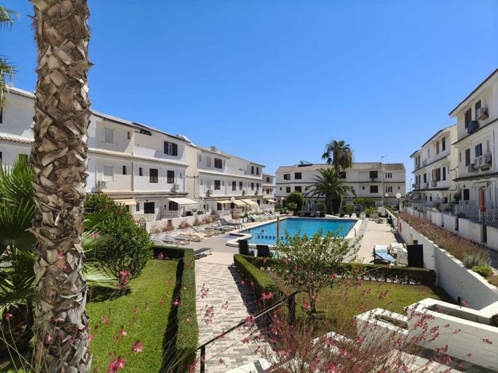Image No.1-3 Bed Townhouse for sale