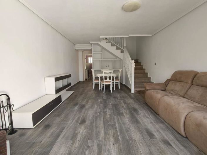 Image No.10-3 Bed Townhouse for sale