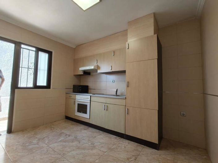 Image No.12-3 Bed Townhouse for sale