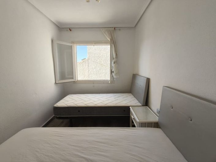 Image No.21-3 Bed Townhouse for sale