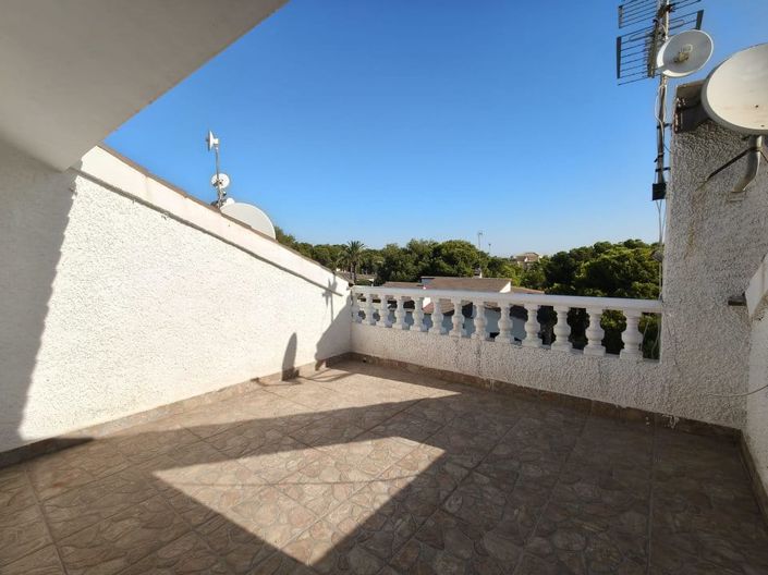 Image No.26-3 Bed Townhouse for sale