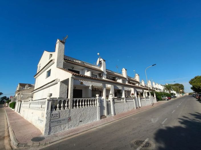 Image No.6-3 Bed Townhouse for sale