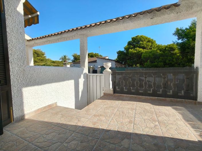 Image No.8-3 Bed Townhouse for sale