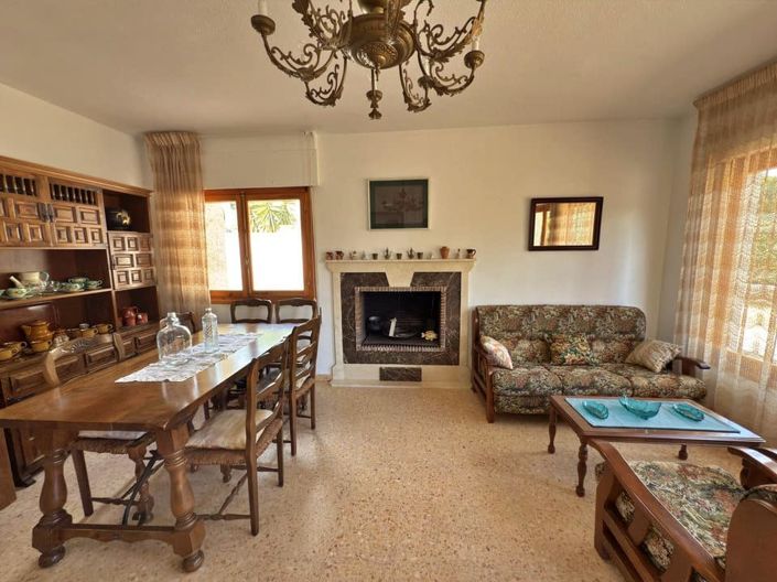 Image No.19-3 Bed Villa for sale