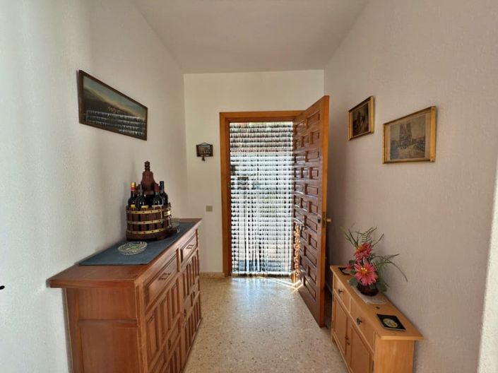 Image No.26-3 Bed Villa for sale