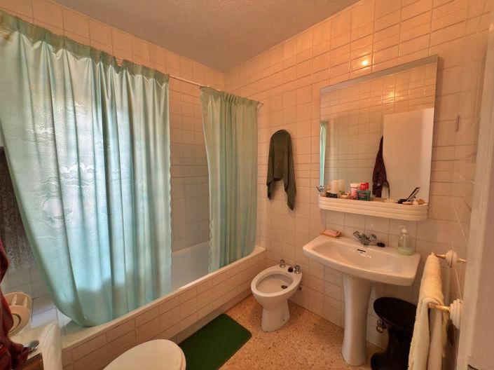 Image No.28-3 Bed Villa for sale