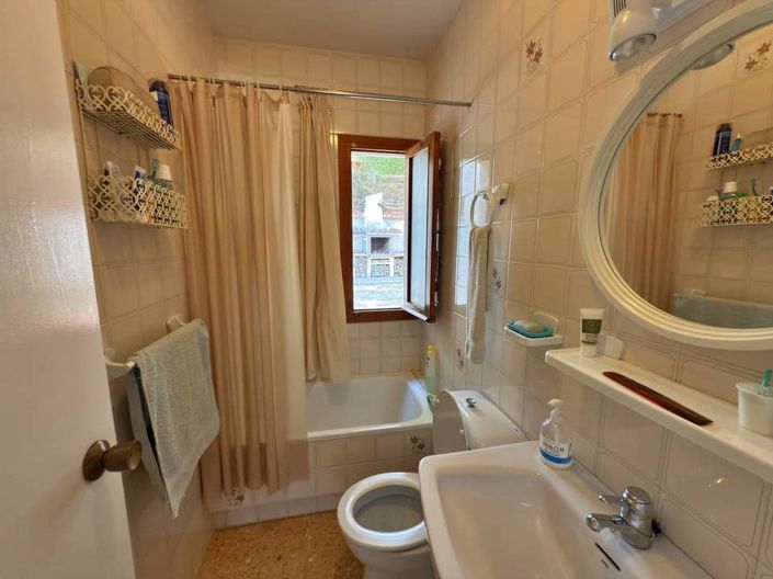 Image No.29-3 Bed Villa for sale