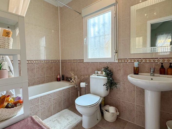 Image No.14-3 Bed Villa for sale