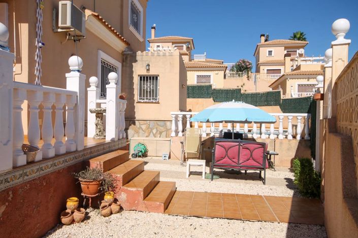 Image No.16-2 Bed Villa for sale