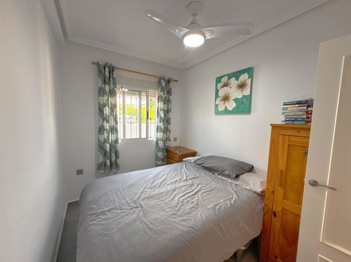 Image No.15-3 Bed Townhouse for sale