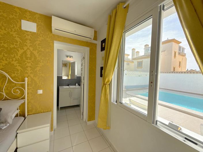 Image No.12-Villa for sale