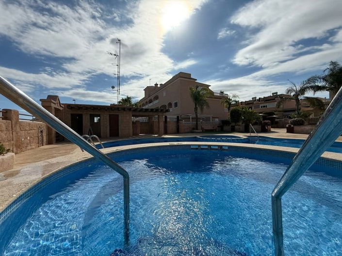 Image No.30-3 Bed Apartment for sale