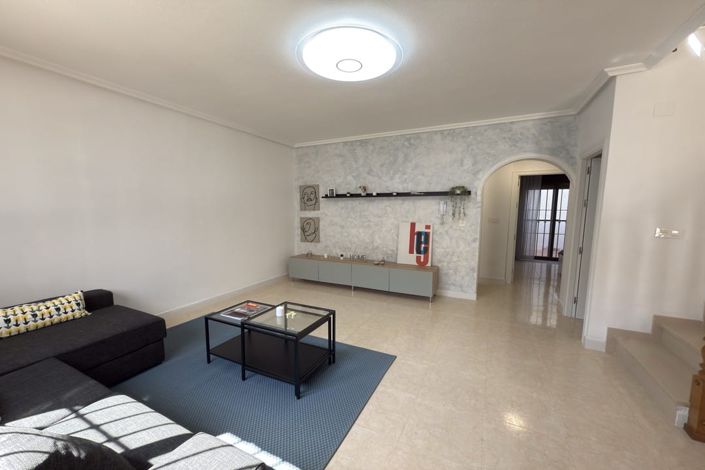 Image No.5-3 Bed Townhouse for sale