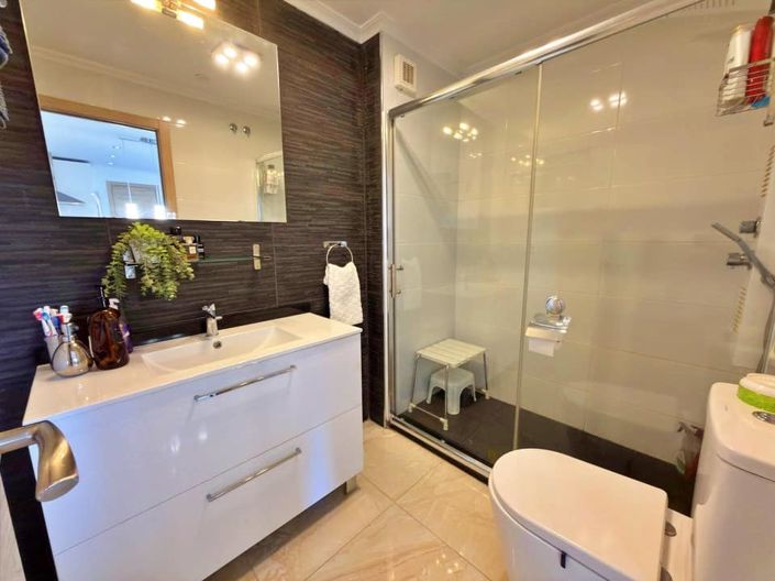 Image No.11-2 Bed Apartment for sale