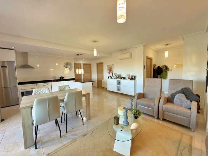 Image No.18-2 Bed Apartment for sale