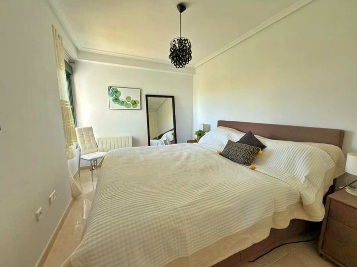 Image No.21-2 Bed Apartment for sale