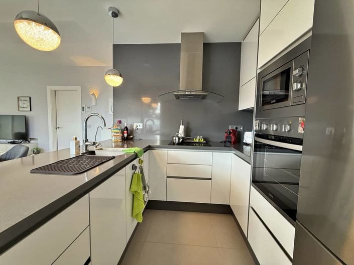 Image No.10-3 Bed Villa for sale