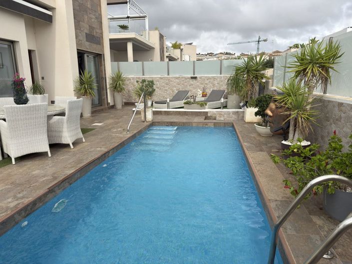 Image No.6-4 Bed Villa for sale