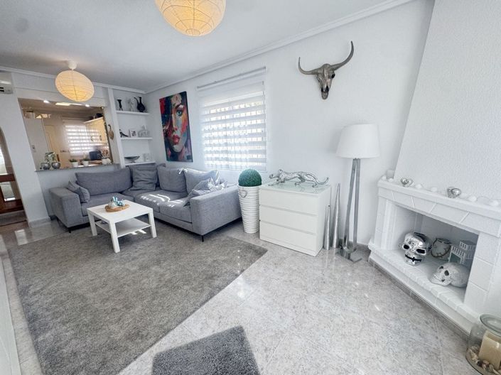 Image No.3-4 Bed Villa for sale