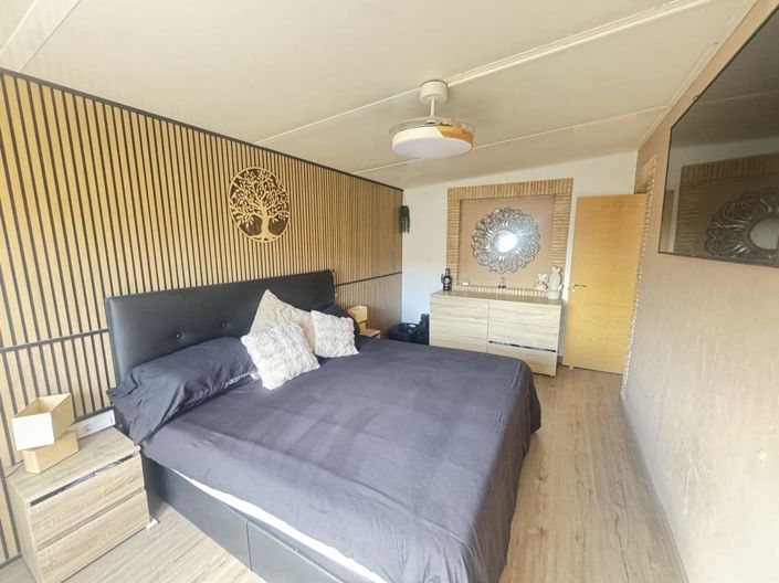 Image No.13-4 Bed Townhouse for sale