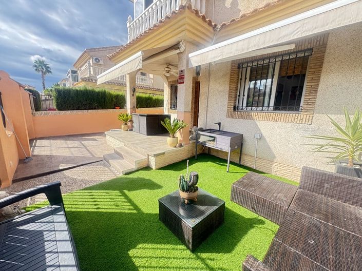 Image No.3-4 Bed Townhouse for sale