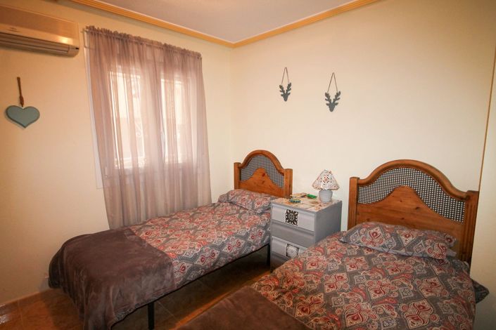 Image No.17-5 Bed Villa for sale