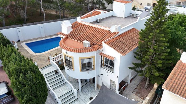 Image No.1-Villa de 3 chambres à vendre à Villamartin