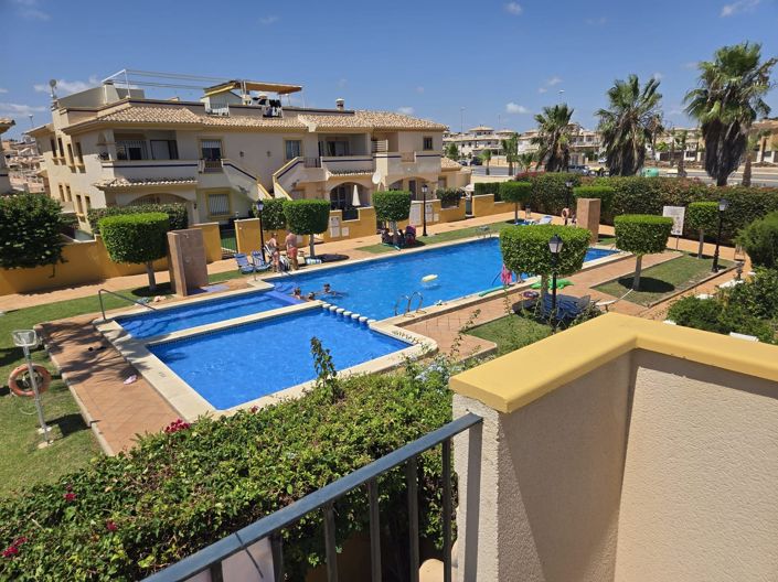 Image No.22-3 Bed Townhouse for sale