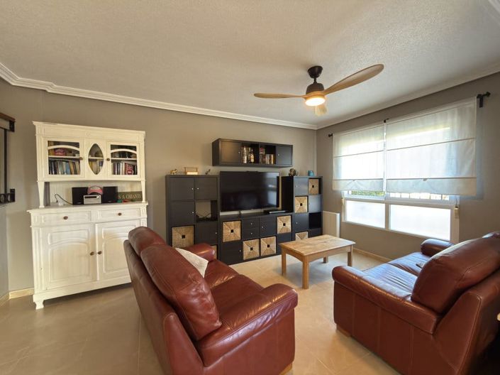 Image No.25-3 Bed Townhouse for sale