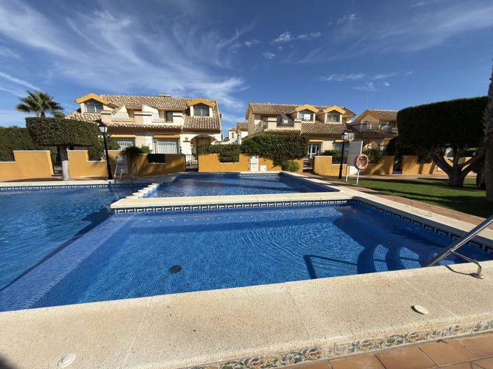 Image No.3-3 Bed Townhouse for sale