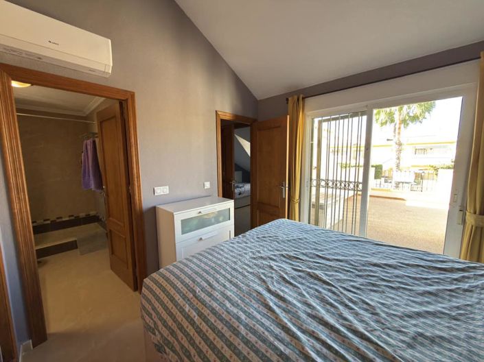 Image No.39-3 Bed Townhouse for sale