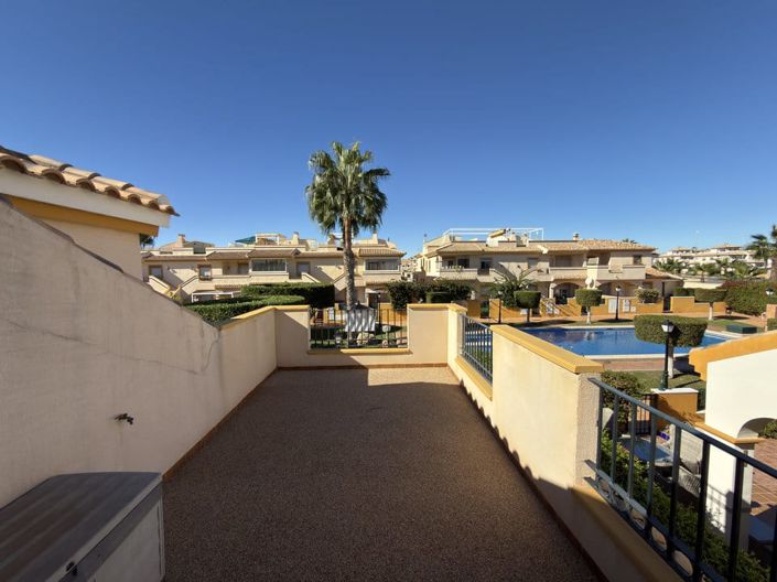 Image No.41-3 Bed Townhouse for sale