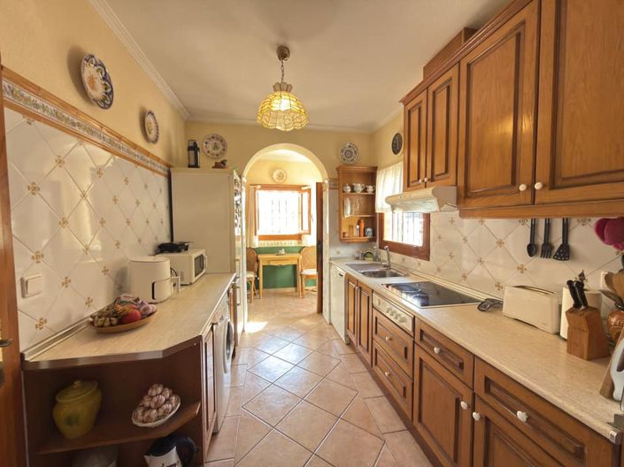 Image No.24-3 Bed Villa for sale