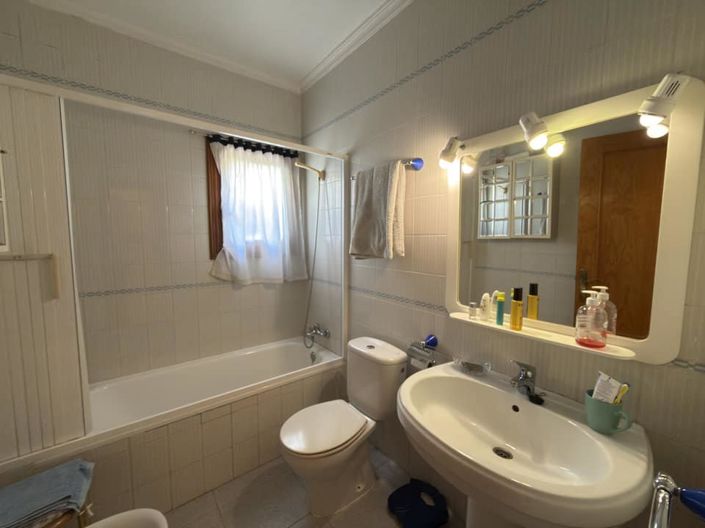 Image No.27-3 Bed Villa for sale