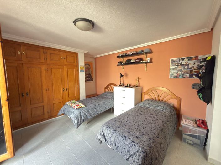 Image No.32-3 Bed Villa for sale