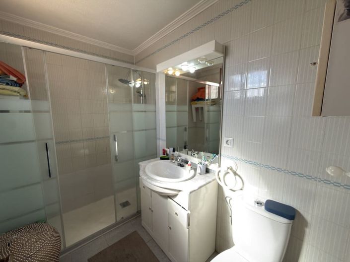 Image No.33-3 Bed Villa for sale