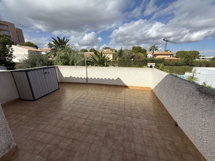 Image No.35-3 Bed Villa for sale