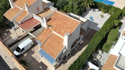 djifly2025110312211701762168877952photolowqua