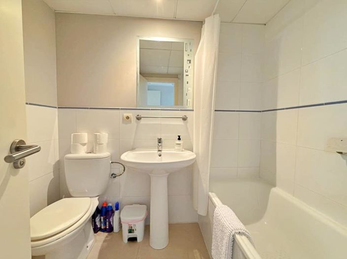 Image No.15-2 Bed Apartment for sale