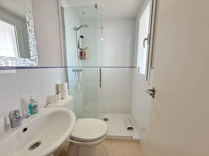 Image No.19-2 Bed Apartment for sale