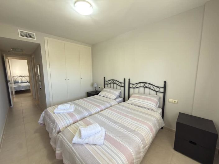 Image No.20-2 Bed Apartment for sale