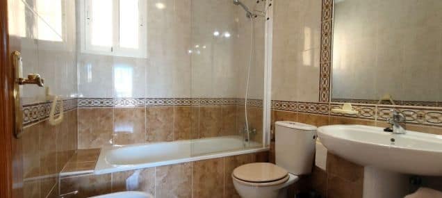 Image No.15-3 Bed Townhouse for sale