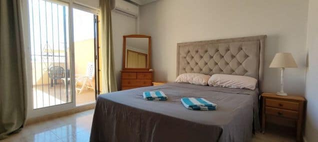 Image No.16-3 Bed Townhouse for sale