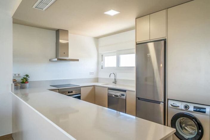 Image No.12-3 Bed Apartment for sale