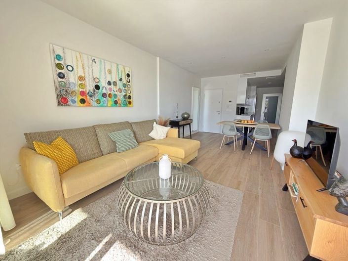 Image No.11-2 Bed Apartment for sale