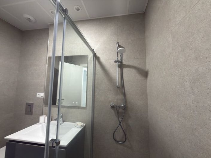 Image No.20-2 Bed Apartment for sale