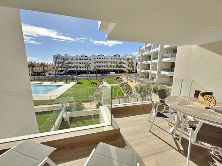Image No.24-2 Bed Apartment for sale