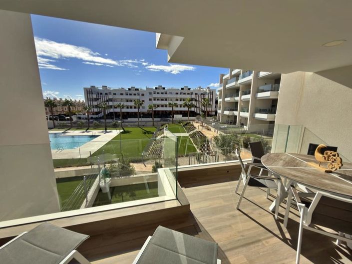 Image No.27-2 Bed Apartment for sale