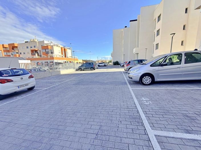 Image No.27-2 Bed Apartment for sale
